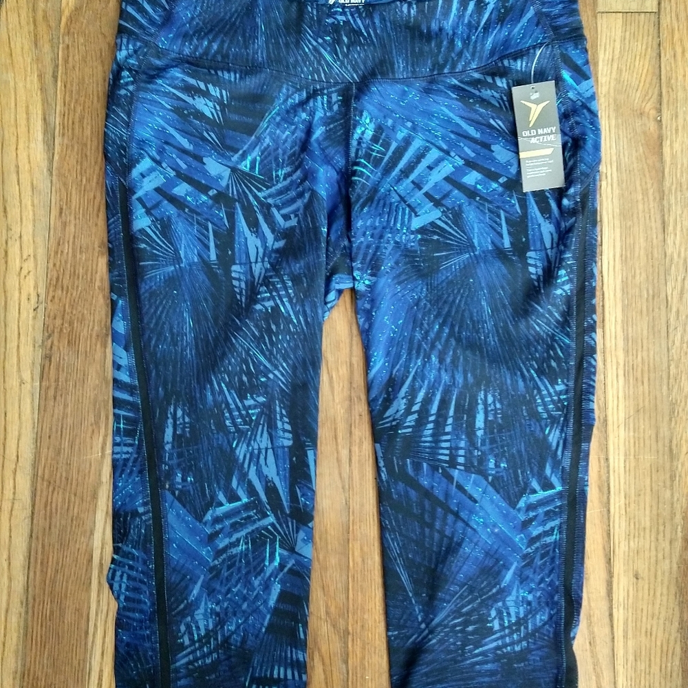 Old Navy Active Compression crop leggings Size XL